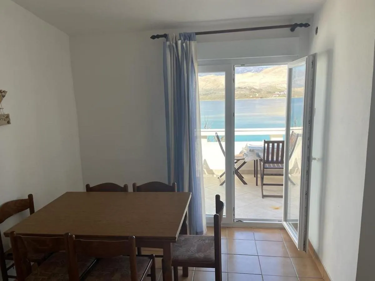 Apartment E&M Pag Town