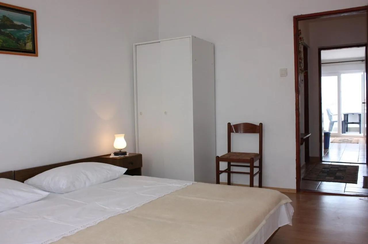 Apartment E&M 파그
